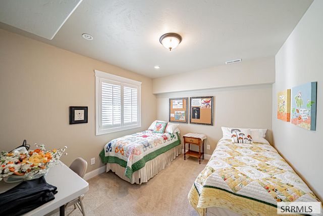 6320 Glen Abby Circle, Idaho Falls, ID 83401