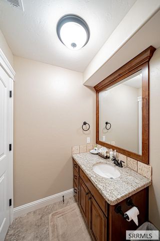 6320 Glen Abby Circle, Idaho Falls, ID 83401