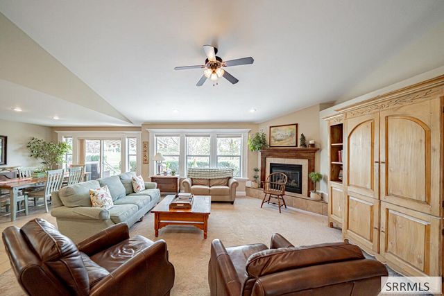 6320 Glen Abby Circle, Idaho Falls, ID 83401