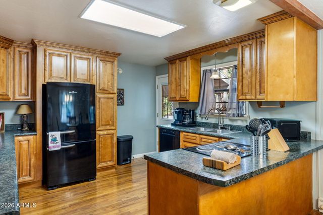 696 E Woodland Lake Road, Pinetop, AZ 85935
