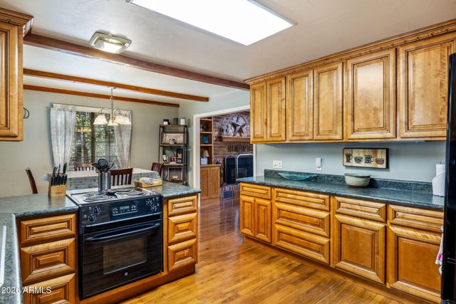 696 E Woodland Lake Road, Pinetop, AZ 85935