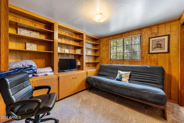 696 E Woodland Lake Road, Pinetop, AZ 85935