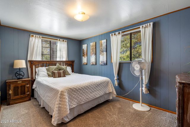 696 E Woodland Lake Road, Pinetop, AZ 85935