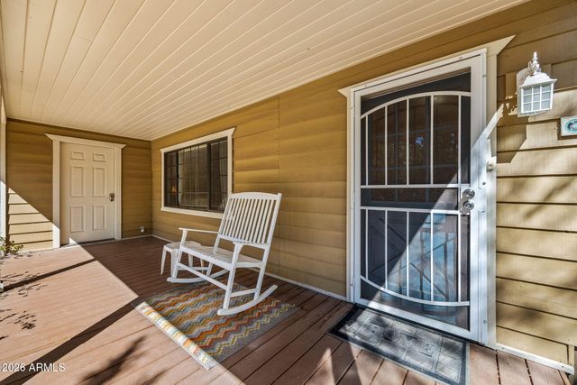 696 E Woodland Lake Road, Pinetop, AZ 85935