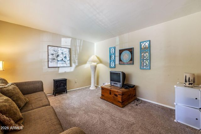 696 E Woodland Lake Road, Pinetop, AZ 85935