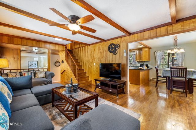 696 E Woodland Lake Road, Pinetop, AZ 85935