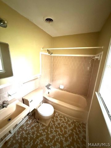 1116 Perry Hill Road, Montgomery, AL 36109