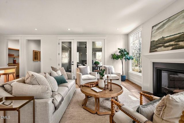 213 Poplar Street, Raleigh, NC 27604