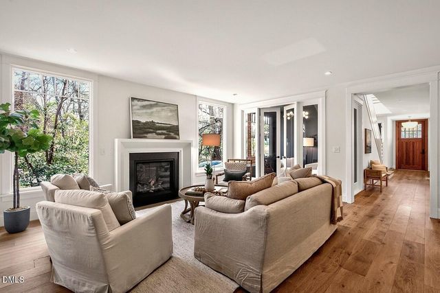 213 Poplar Street, Raleigh, NC 27604