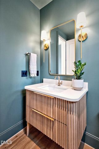 213 Poplar Street, Raleigh, NC 27604