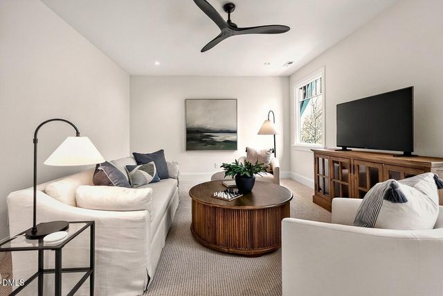 213 Poplar Street, Raleigh, NC 27604