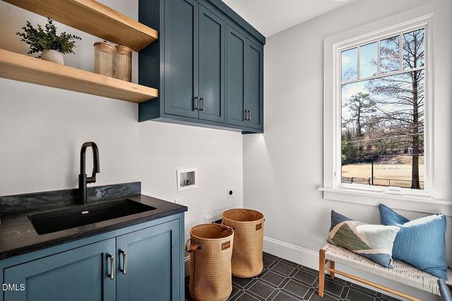 213 Poplar Street, Raleigh, NC 27604