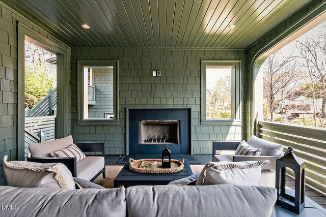 213 Poplar Street, Raleigh, NC 27604