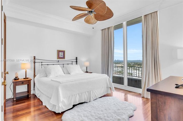 791 Crandon Boulevard PH04, Key Biscayne, FL 33149