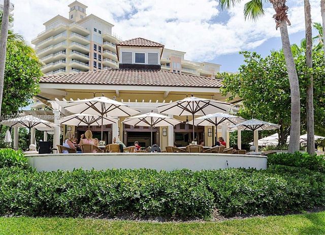 791 Crandon Boulevard PH04, Key Biscayne, FL 33149