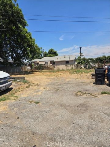 6205 Compton Avenue, Los Angeles, CA 90001