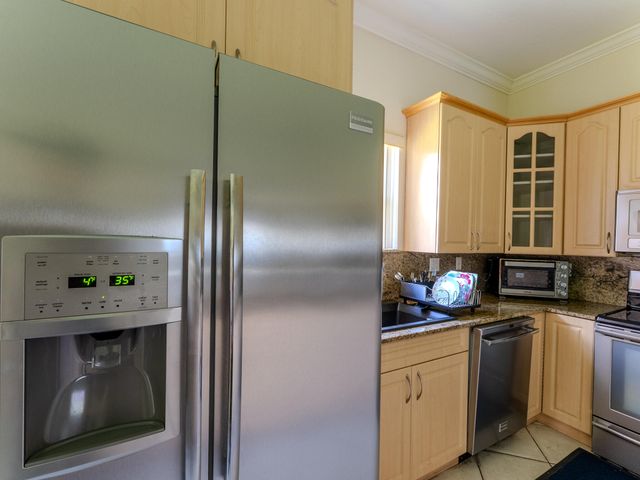 409 NW 9th Avenue, Pompano Beach, FL 33060