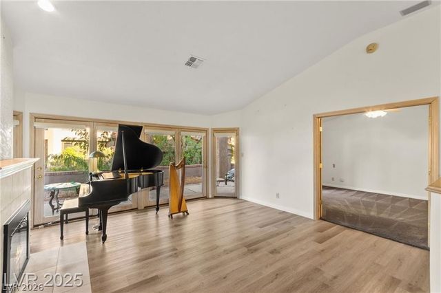 7363 Mission Hills Drive, Las Vegas, NV 89113