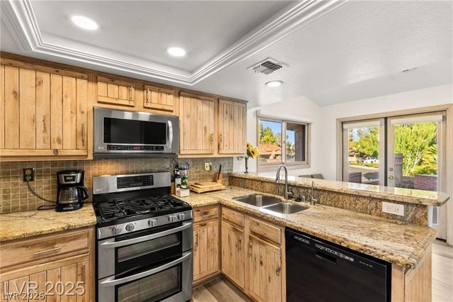 7363 Mission Hills Drive, Las Vegas, NV 89113