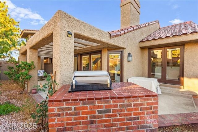 7363 Mission Hills Drive, Las Vegas, NV 89113