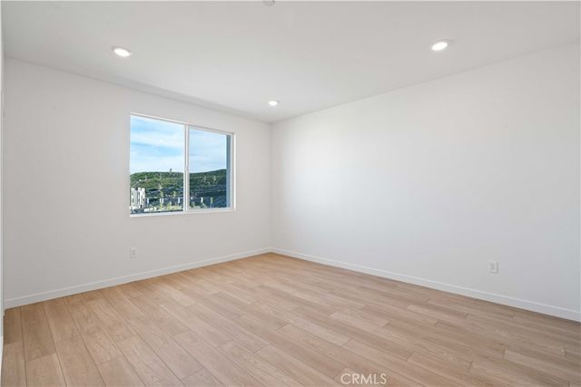 27318 Bear Creek Lane, Valencia, CA 91381