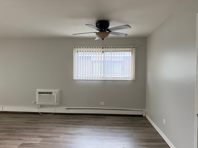 11130 S Columbus Drive 2S, Worth, IL 60482