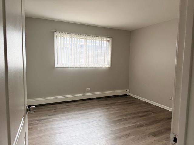 11130 S Columbus Drive 2S, Worth, IL 60482