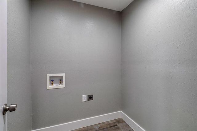 623 N Main ST, Rockdale, TX 76567