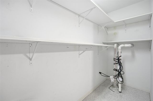 2021 SE TWIN BRIDGE CIRCLE, Ocala, FL 34471