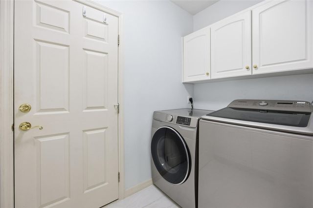 2021 SE TWIN BRIDGE CIRCLE, Ocala, FL 34471