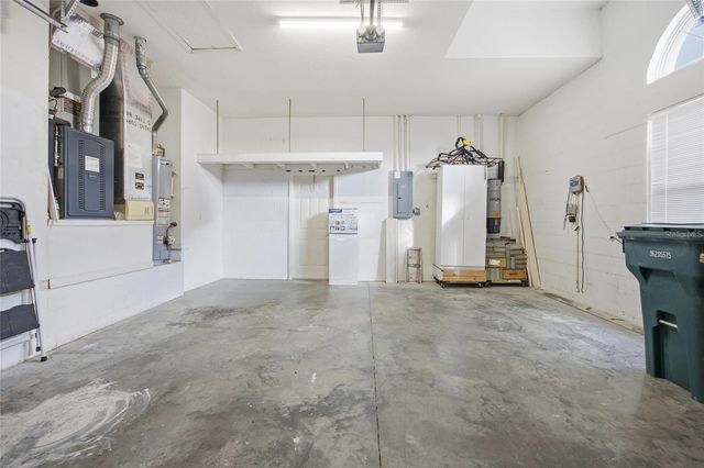 2021 SE TWIN BRIDGE CIRCLE, Ocala, FL 34471