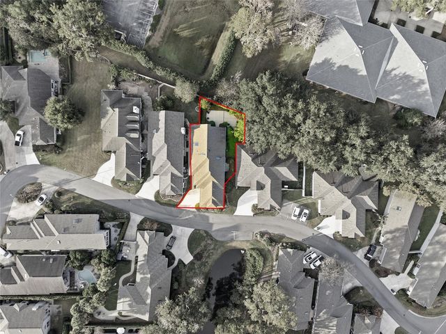 2021 SE TWIN BRIDGE CIRCLE, Ocala, FL 34471