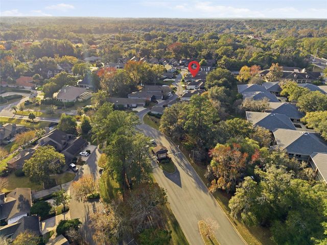 2021 SE TWIN BRIDGE CIRCLE, Ocala, FL 34471