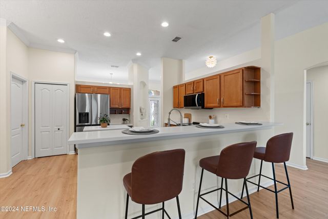 12082 BRANDON LAKE Drive, Jacksonville, FL 32258