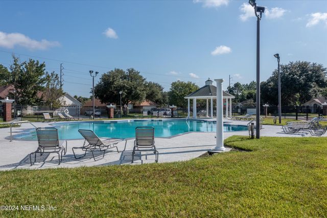 12082 BRANDON LAKE Drive, Jacksonville, FL 32258