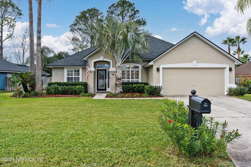 12082 BRANDON LAKE Drive, Jacksonville, FL 32258