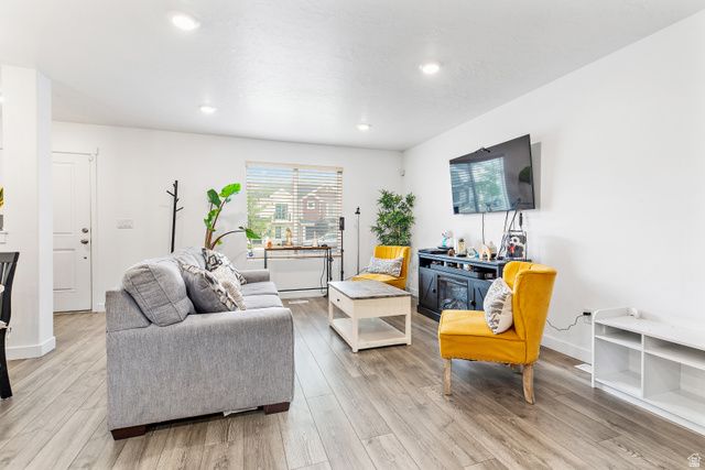 3957 W COOL SPRING AVE, Lehi, UT 84043