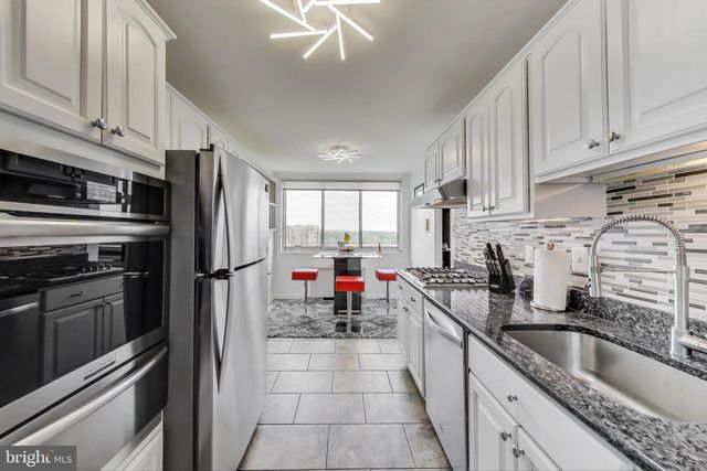 10401 GROSVENOR #1620, Rockville, MD 20852