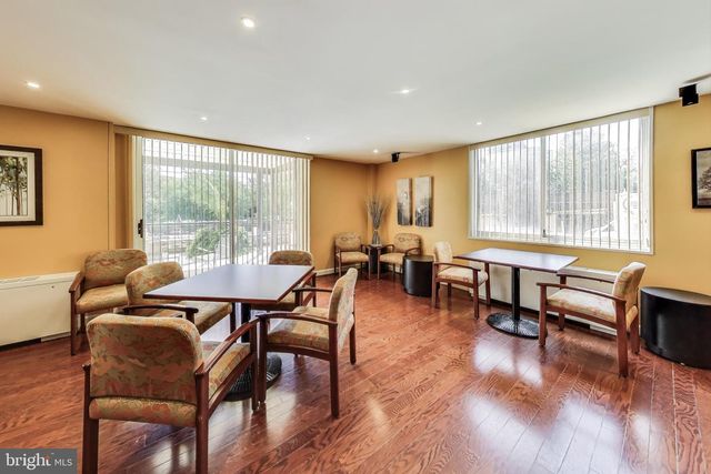 10401 GROSVENOR #1620, Rockville, MD 20852