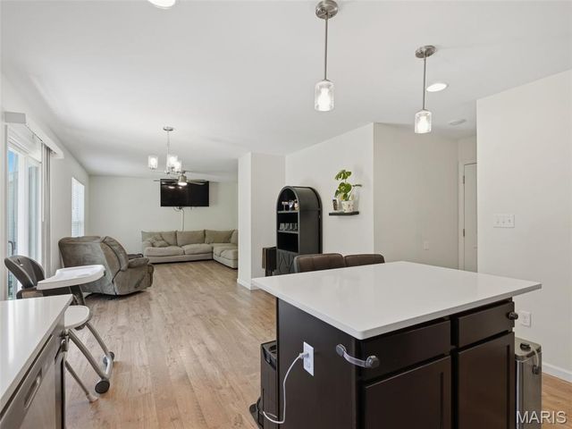 757 Fox Creek Drive, Fenton, MO 63026
