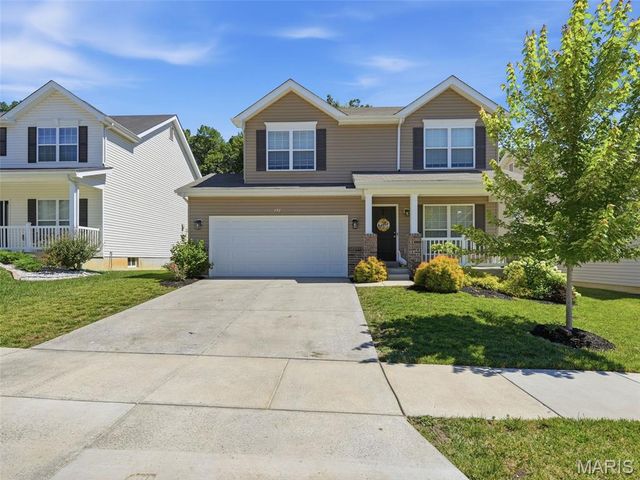 757 Fox Creek Drive, Fenton, MO 63026