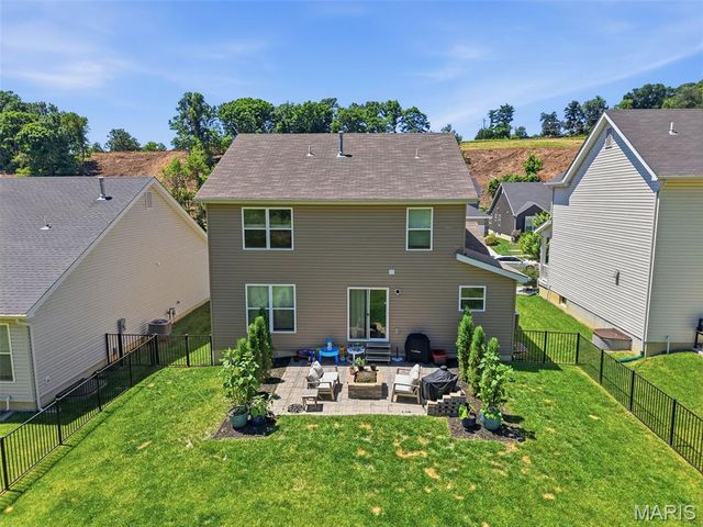 757 Fox Creek Drive, Fenton, MO 63026