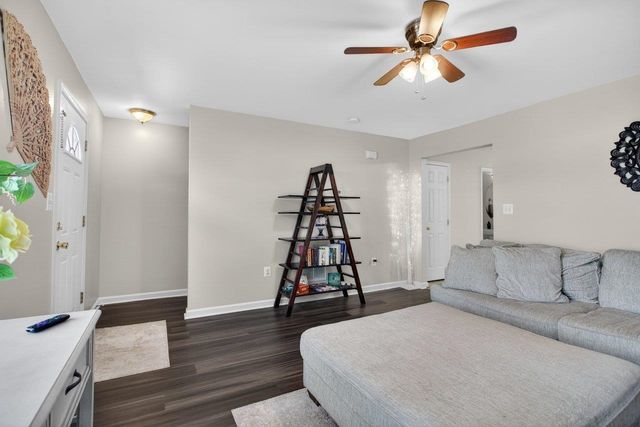 214 KADIES LN, Edinburg, VA 22824