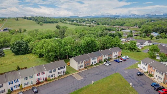 214 KADIES LN, Edinburg, VA 22824