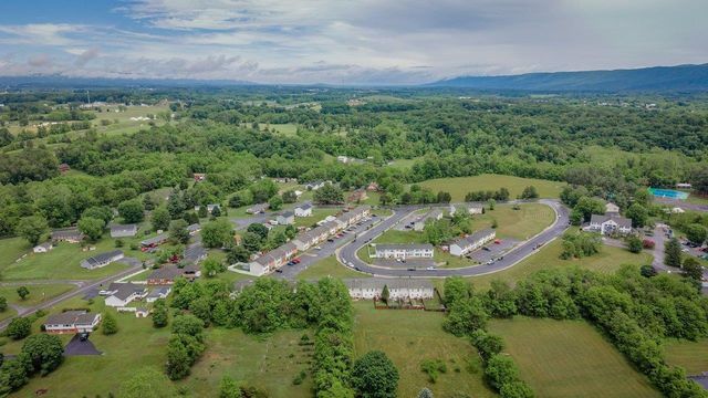 214 KADIES LN, Edinburg, VA 22824