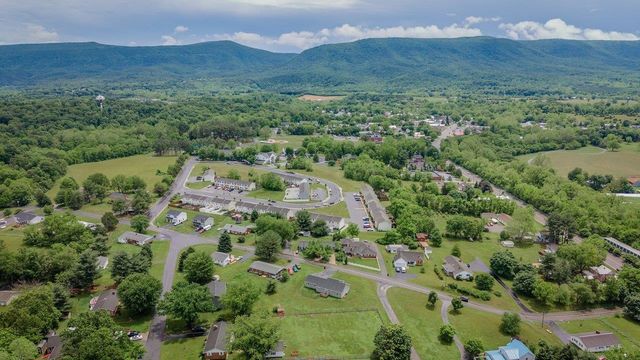 214 KADIES LN, Edinburg, VA 22824