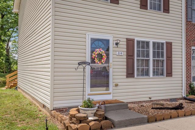 214 KADIES LN, Edinburg, VA 22824