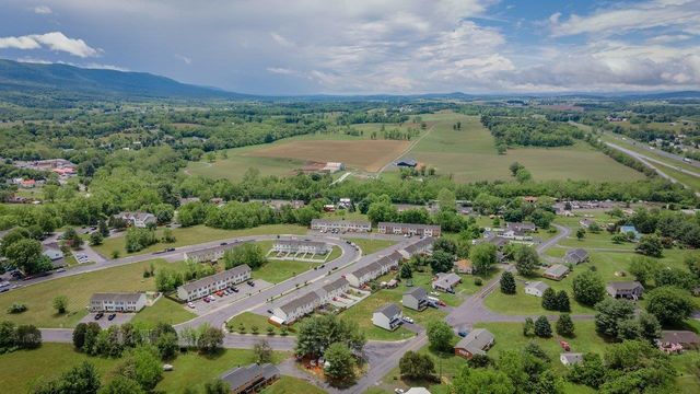 214 KADIES LN, Edinburg, VA 22824
