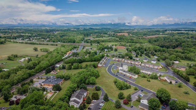 214 KADIES LN, Edinburg, VA 22824
