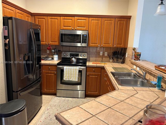 2243 SE 14th Cir, Homestead, FL 33035